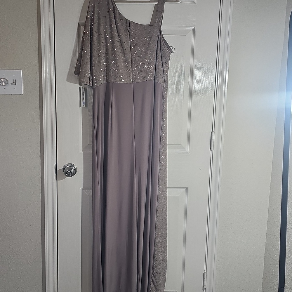 NWT R&M Mocha One-Shoulder Sequins Jumpsuit Size 18 Wedding    Bridal Dressy - Picture 8 of 14